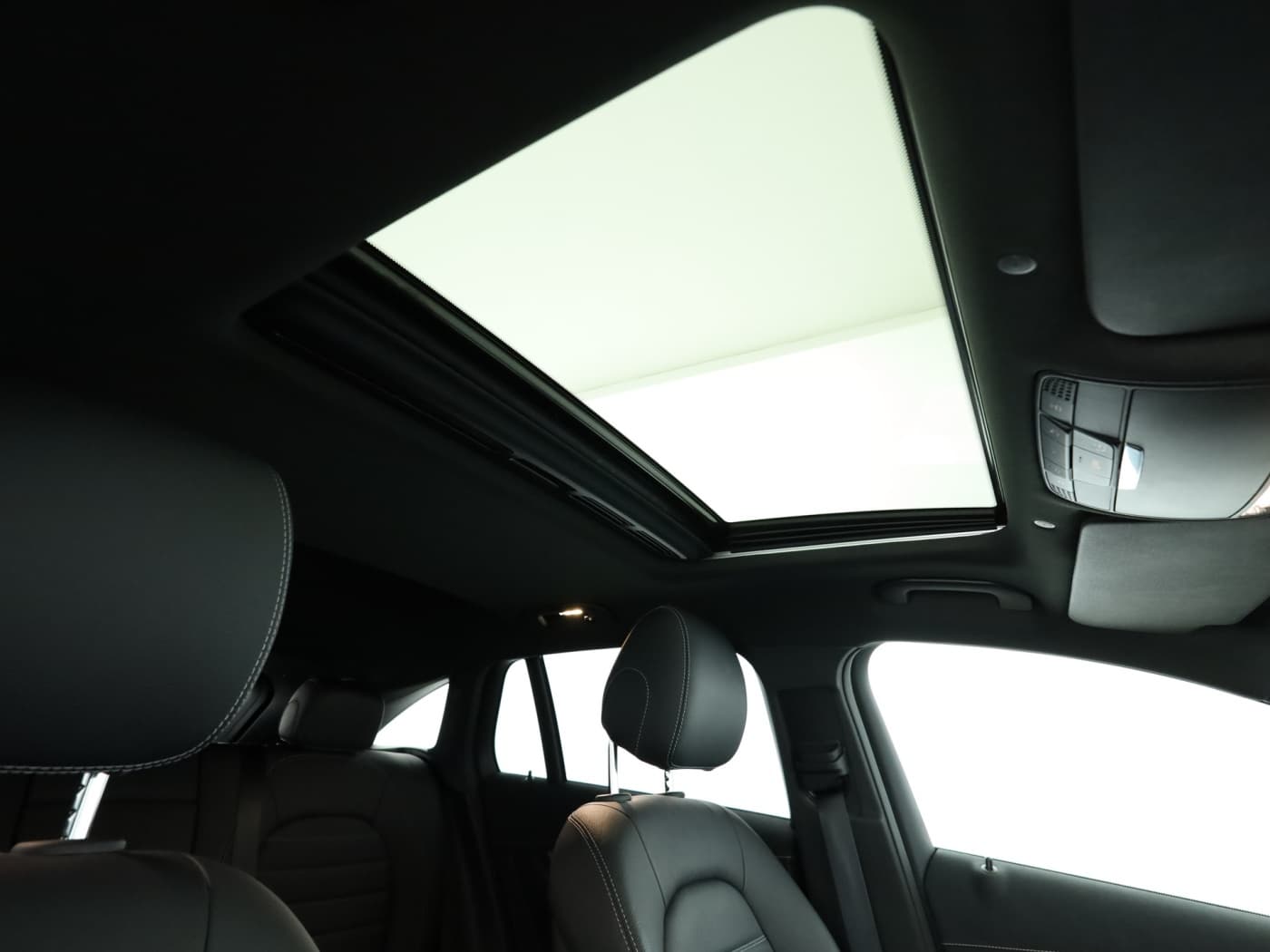 Mercedes-Benz EQC 400 4M Bild 21