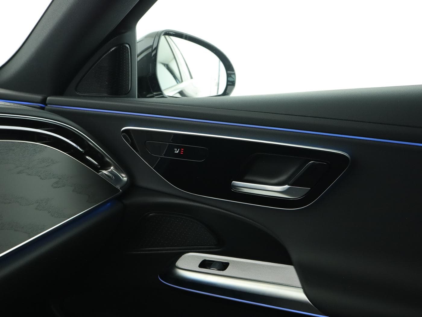 Mercedes-Benz E 200 Bild 16