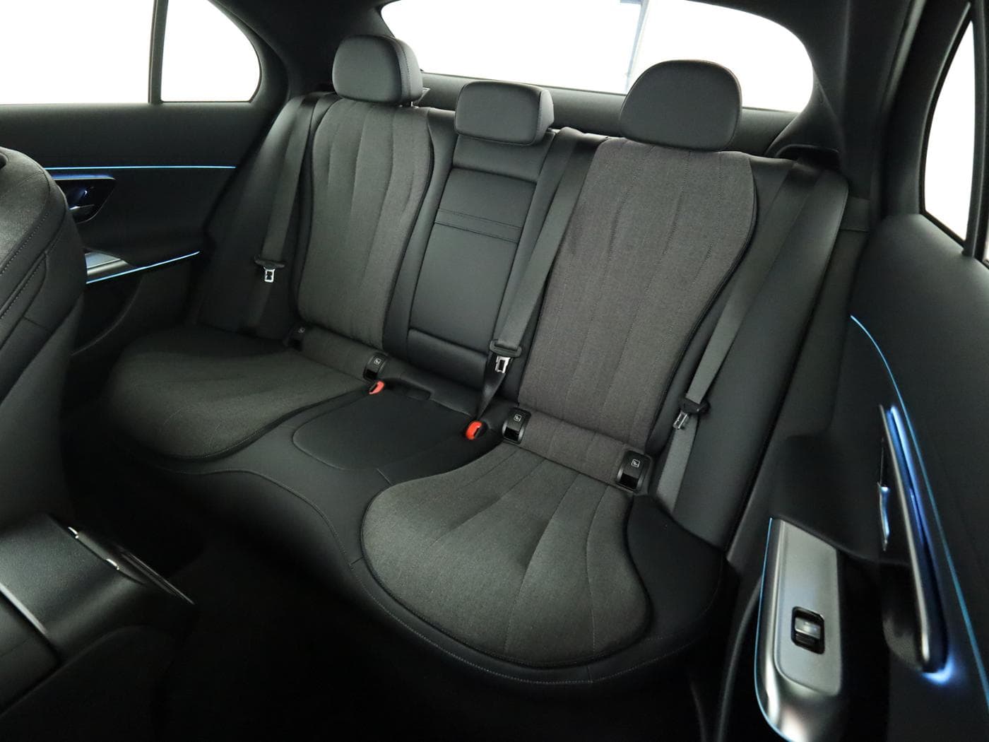 Mercedes-Benz E 200 Bild 18