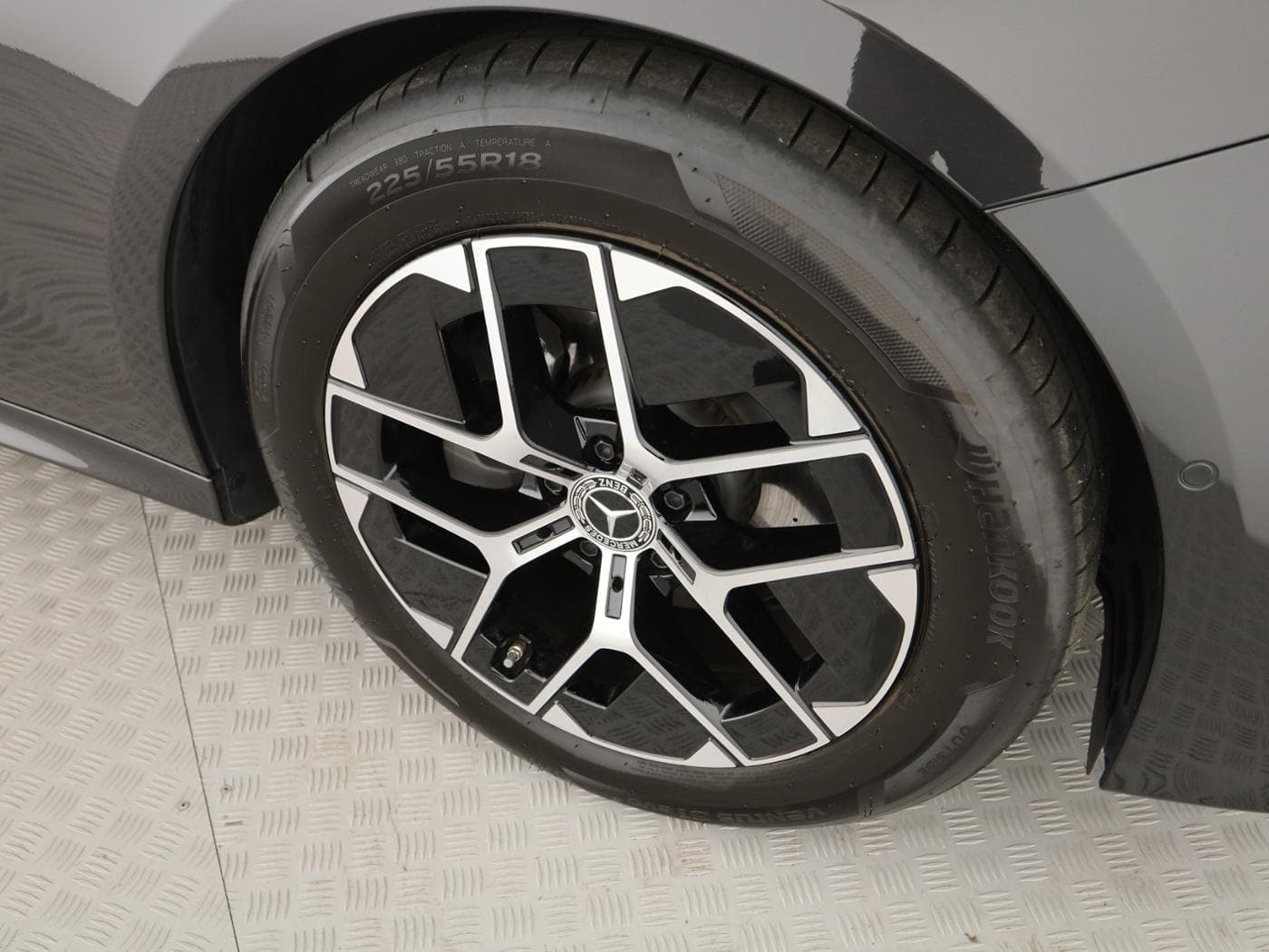 Mercedes-Benz E 200 Bild 21