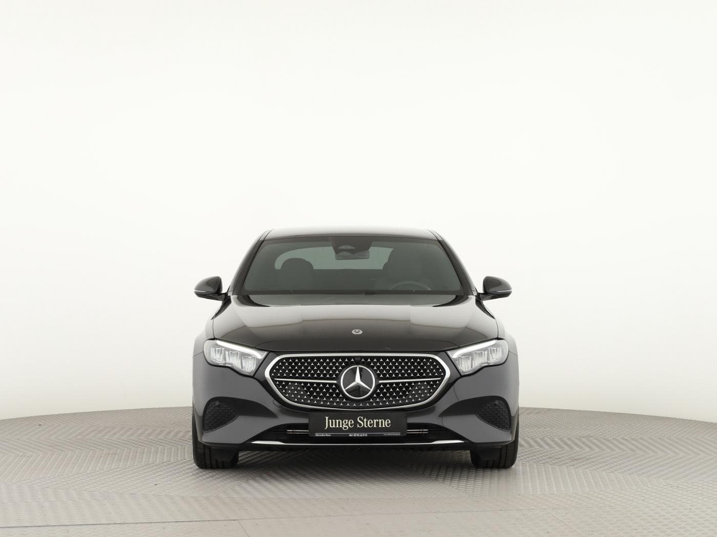 Mercedes-Benz E 200 Bild 3