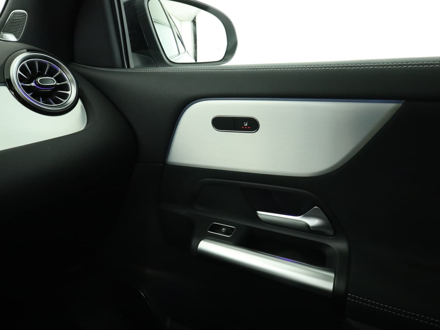 Mercedes-Benz GLA 220 d 4MATIC Bild 16
