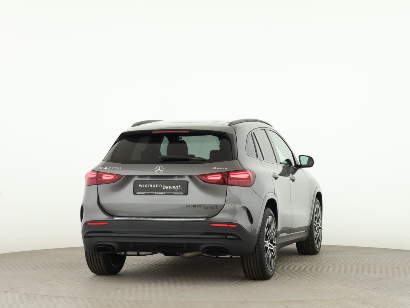 Mercedes-Benz GLA 220 d 4MATIC Bild 2