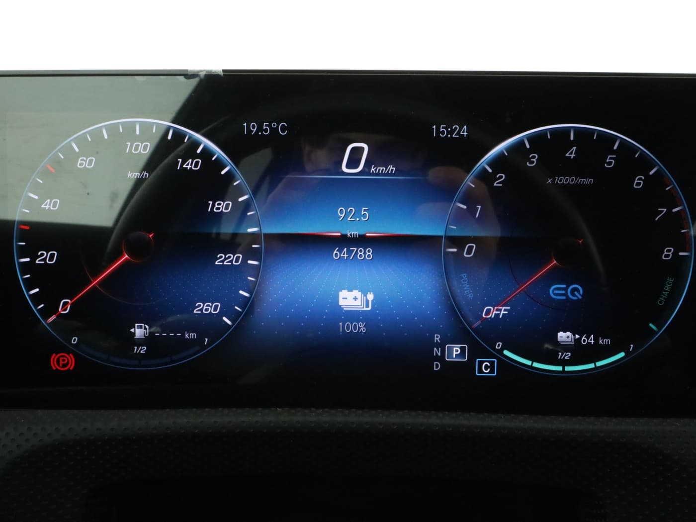Mercedes-Benz A 250 e Bild 12