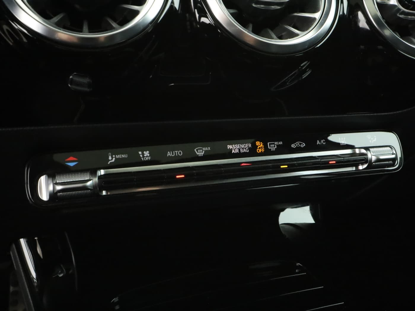 Mercedes-Benz A 250 e Bild 14