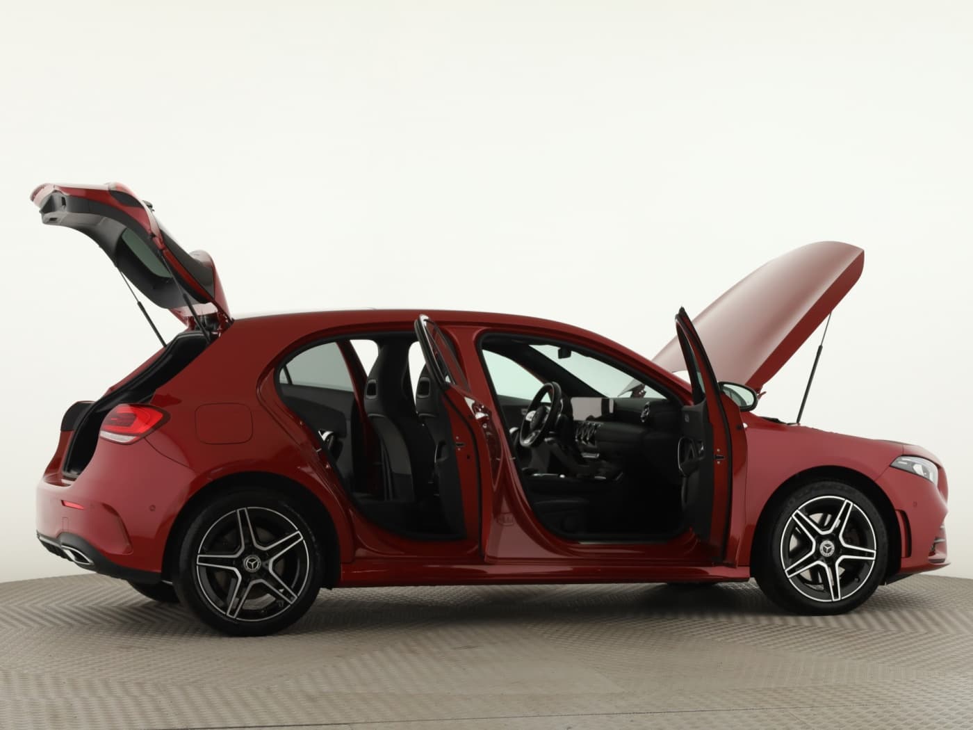 Mercedes-Benz A 250 e Bild 8