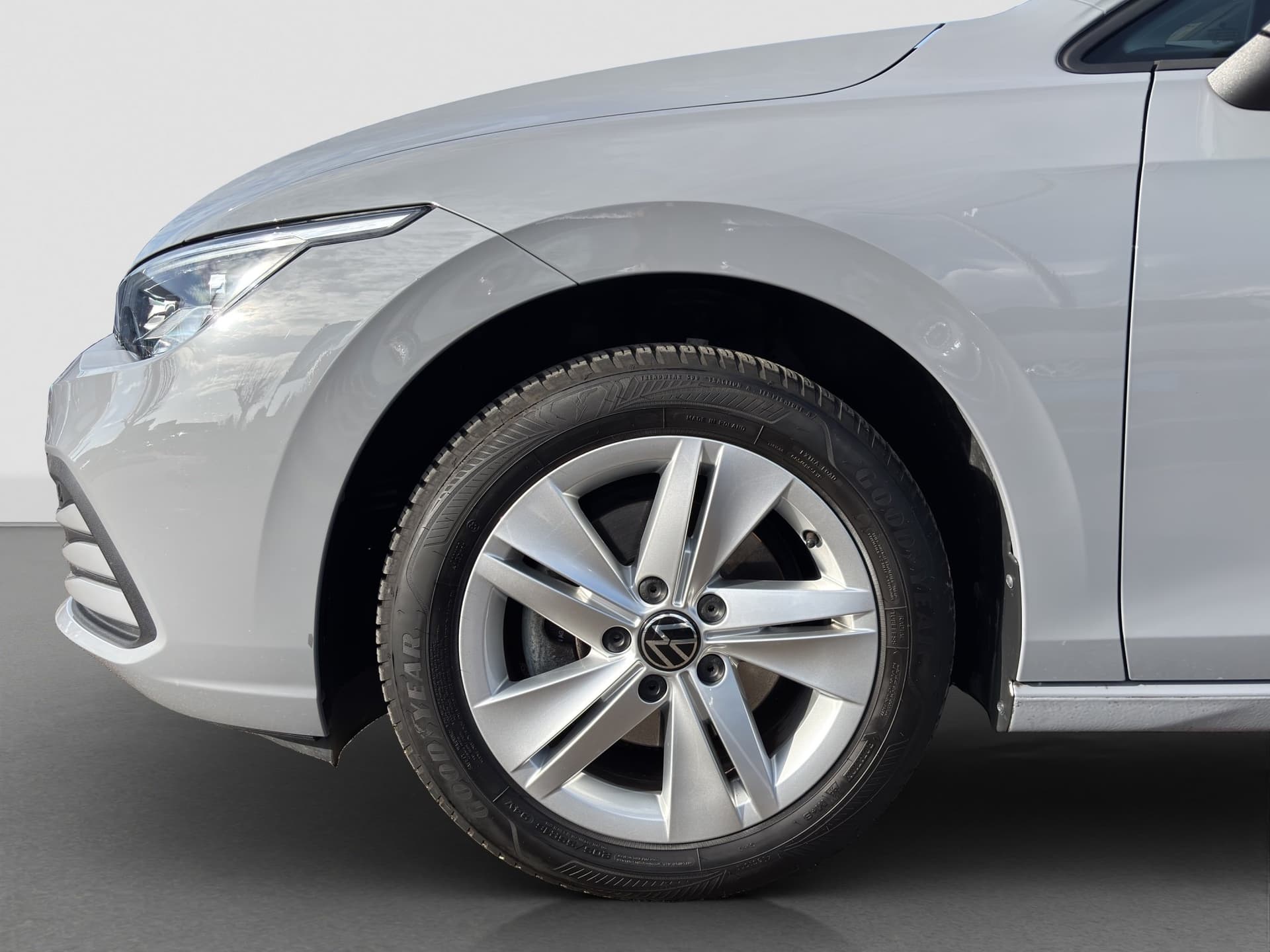 Volkswagen Golf Life 1.0 TSI DSG 110 PS ACC NAVI Kamera Bild 18