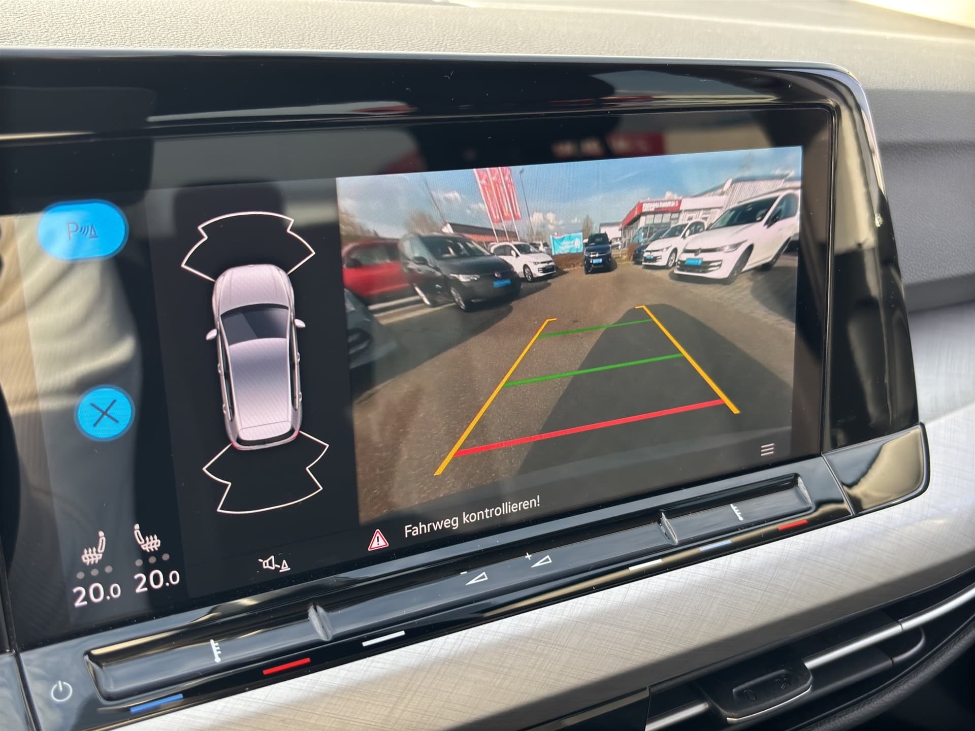 Volkswagen Golf Life 1.0 TSI DSG 110 PS ACC NAVI Kamera Bild 21