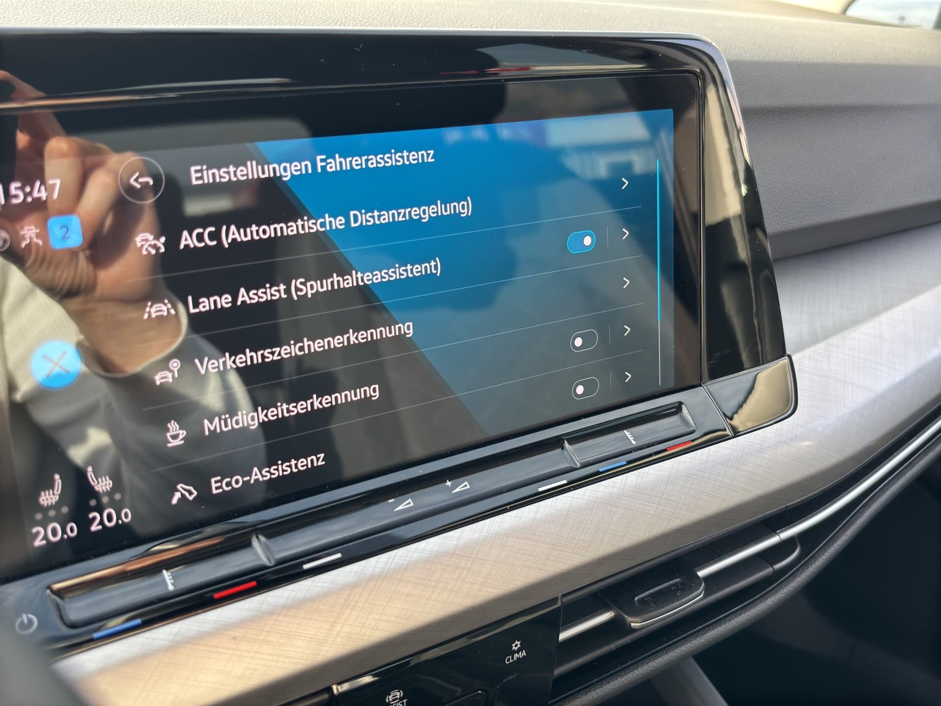 Volkswagen Golf Life 1.0 TSI DSG 110 PS ACC NAVI Kamera Bild 22