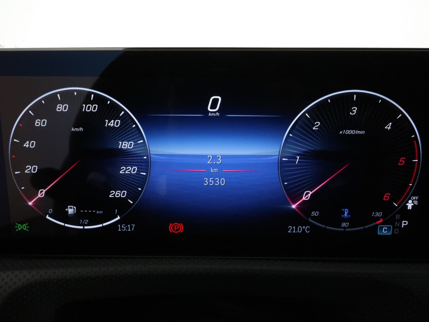 Mercedes-Benz CLA 200 d SB Bild 12