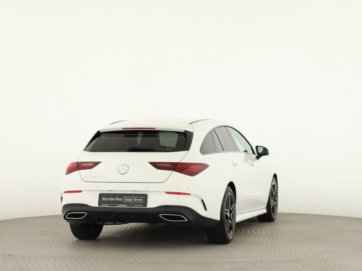 Mercedes-Benz CLA 200 d SB Bild 2