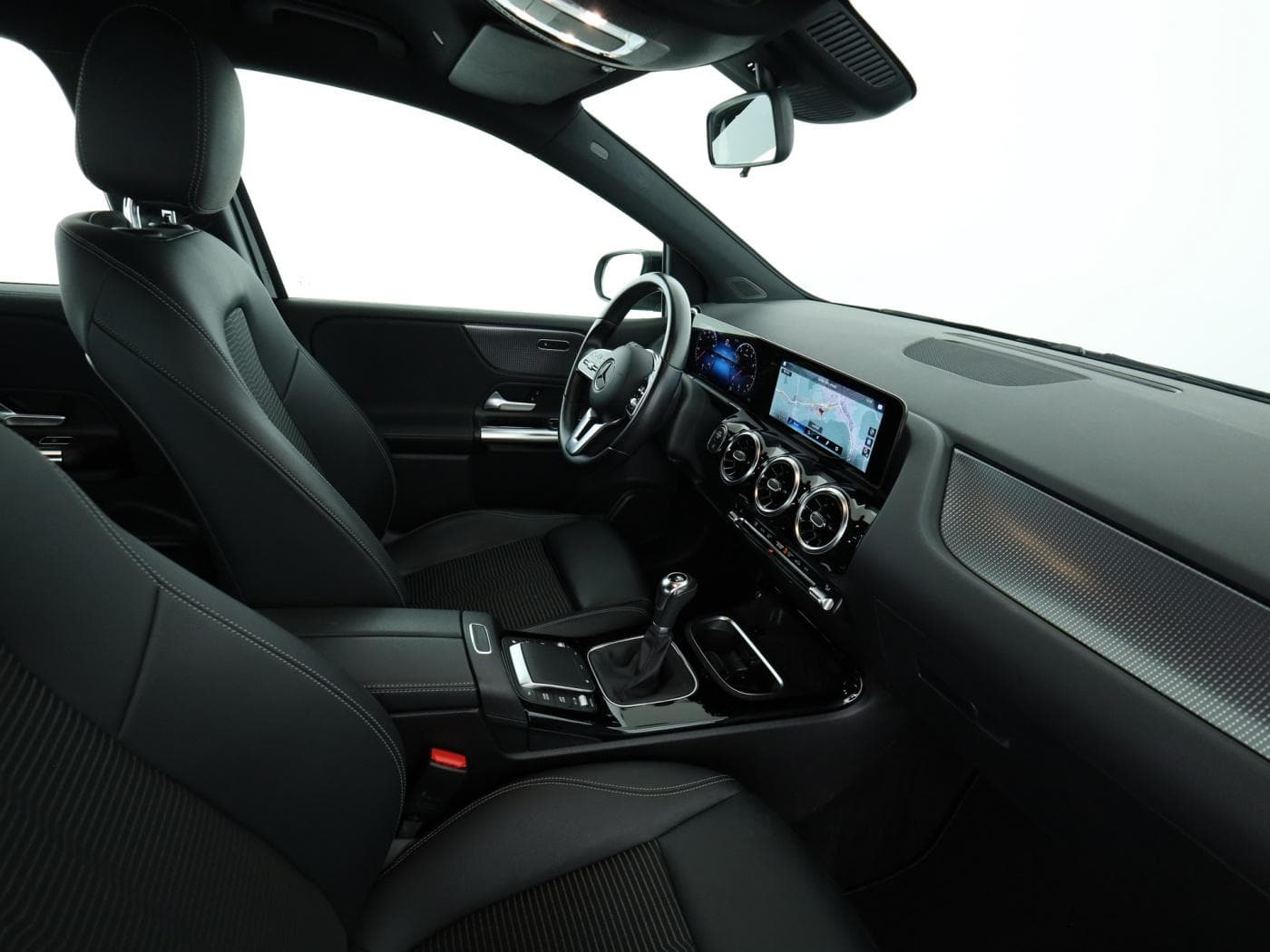 Mercedes-Benz B 180 Bild 17