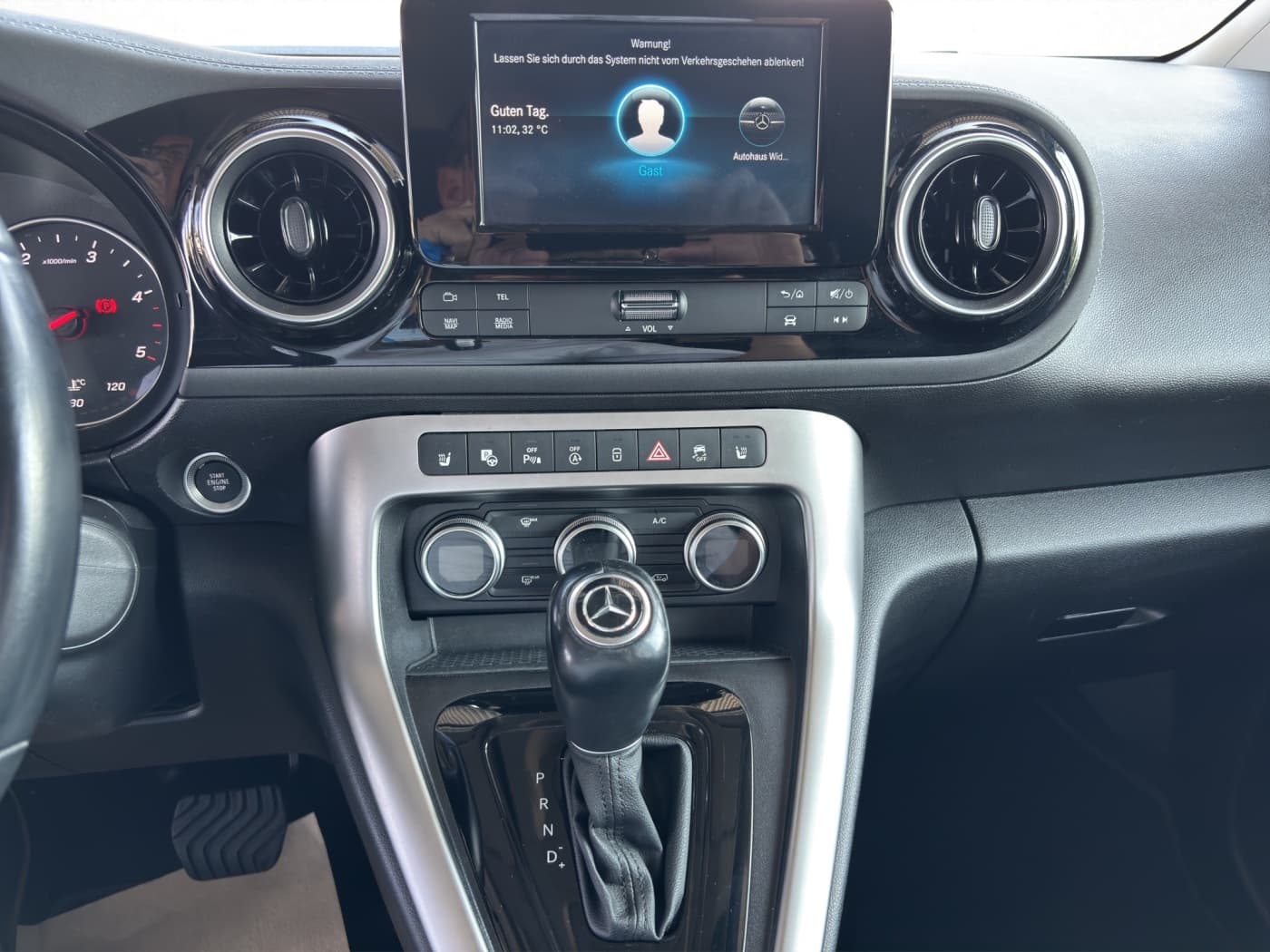 Mercedes-Benz T 180 d PROGRESSIVE Standard Bild 11