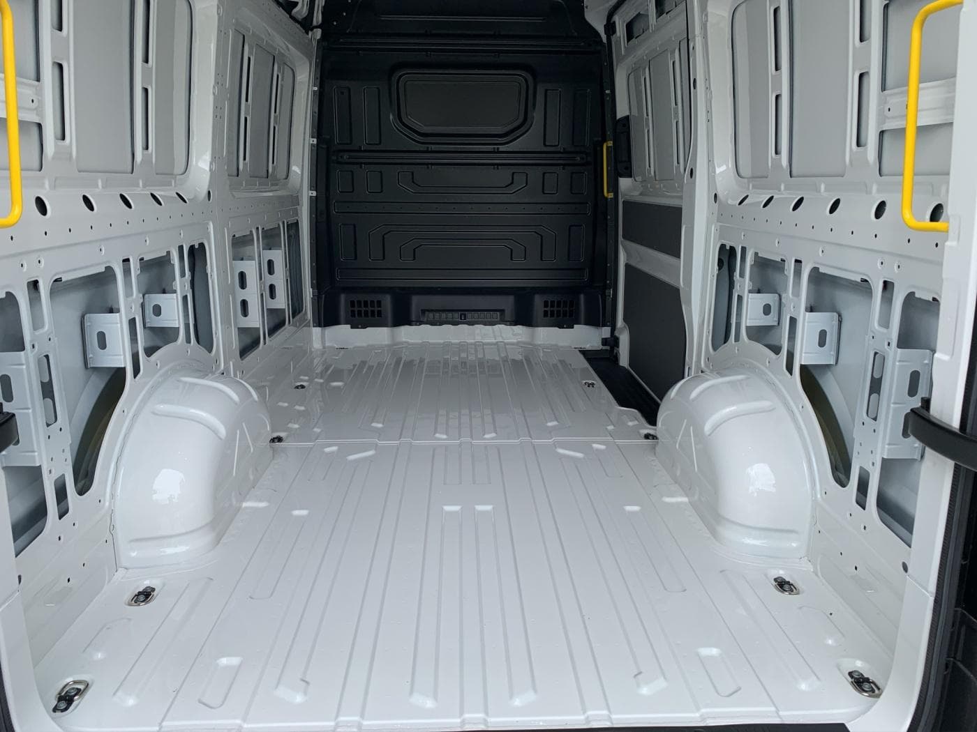 Volkswagen Crafter 2.0 TDI Kasten FWD Bild 17