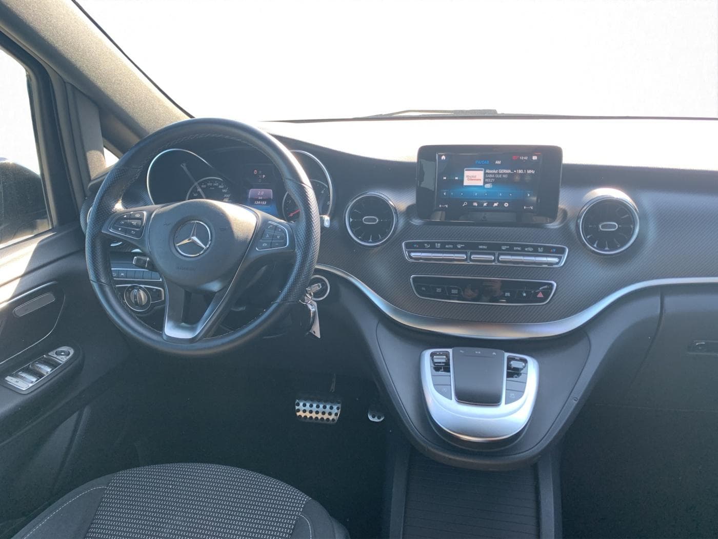 Mercedes-Benz V 250 d 4MATIC AMG-Line Kompakt Bild 9