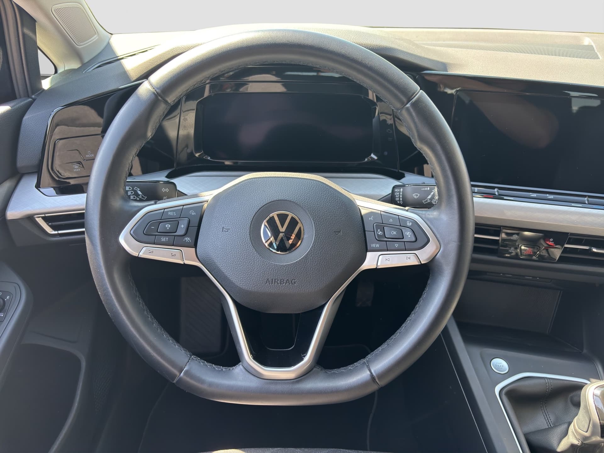 Volkswagen Golf Variant 2.0 TDI 115 PS NAVI ACC KAMERA Bild 10