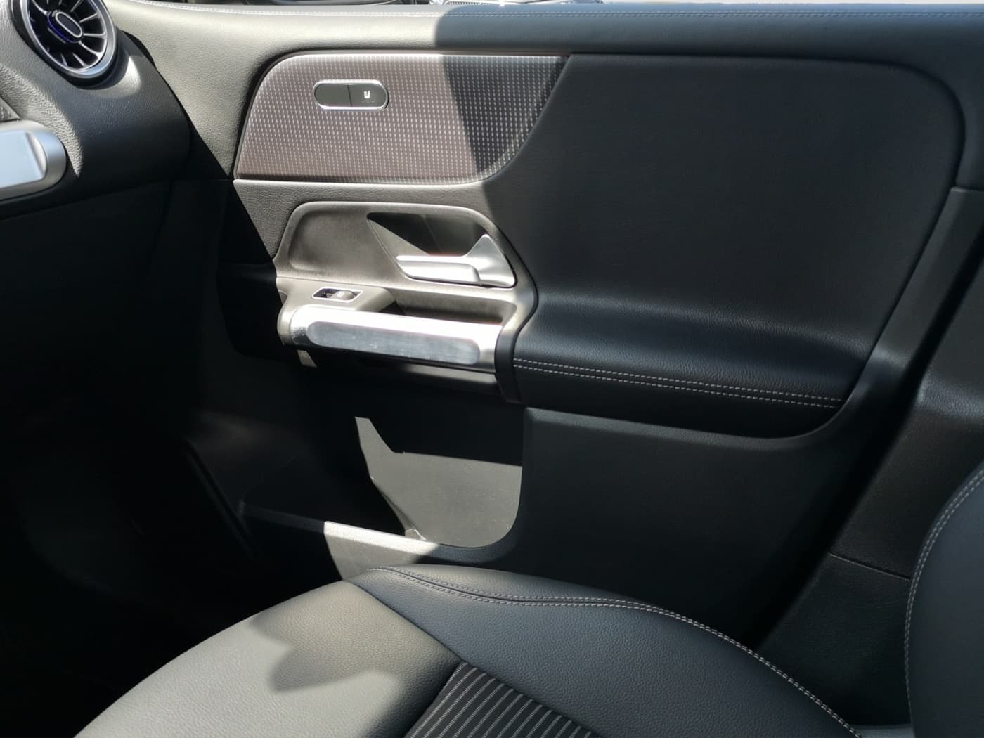 Mercedes-Benz GLB 220 d Bild 13