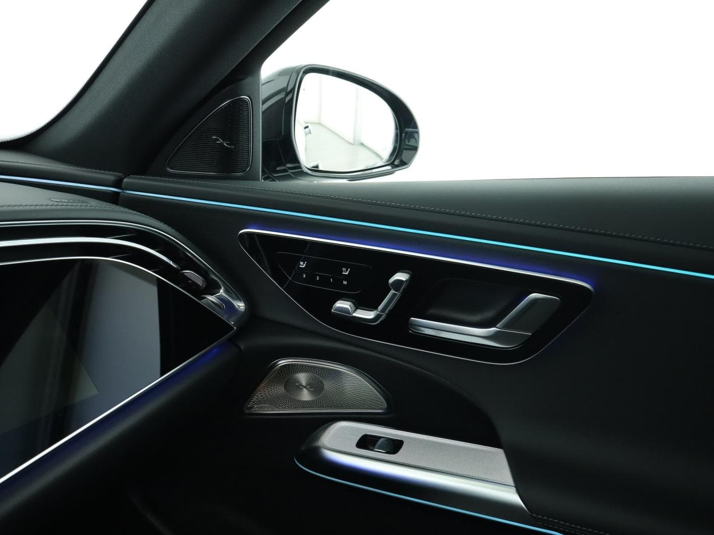 Mercedes-Benz E 400 e 4MATIC Bild 16
