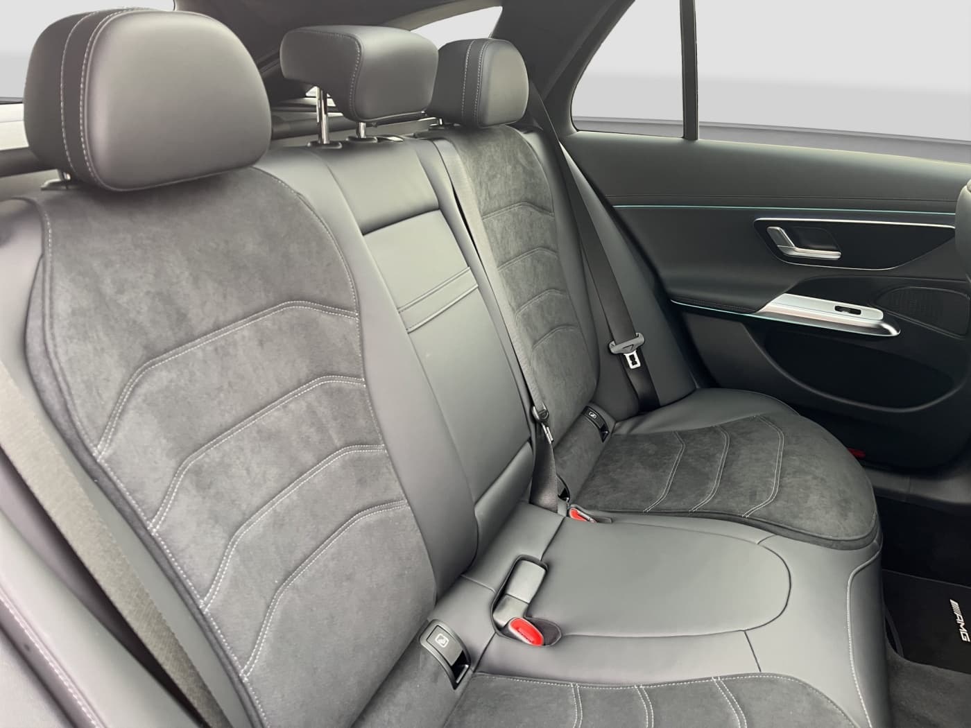 Mercedes-Benz E 220 d T-Modell Bild 15