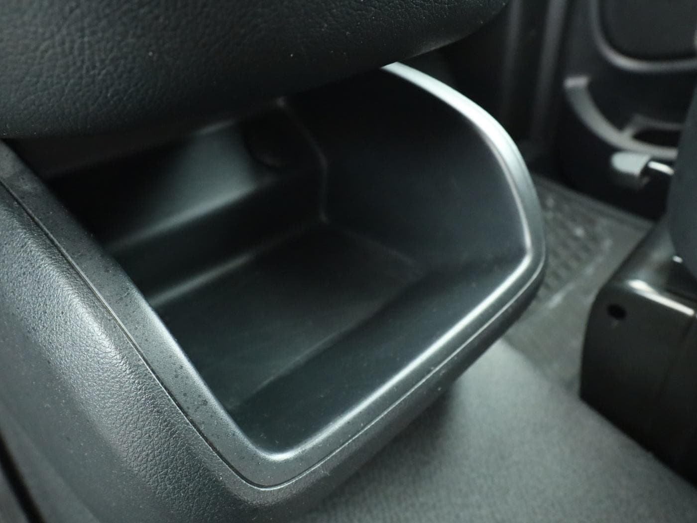 Mercedes-Benz eVito 129 Tourer PRO Lang 8_Sitze Bild 23