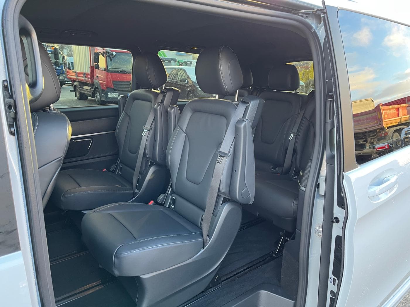 Mercedes-Benz V-Klasse V 300 d 4M AVANTGARDE EDITION Lang Bild 9