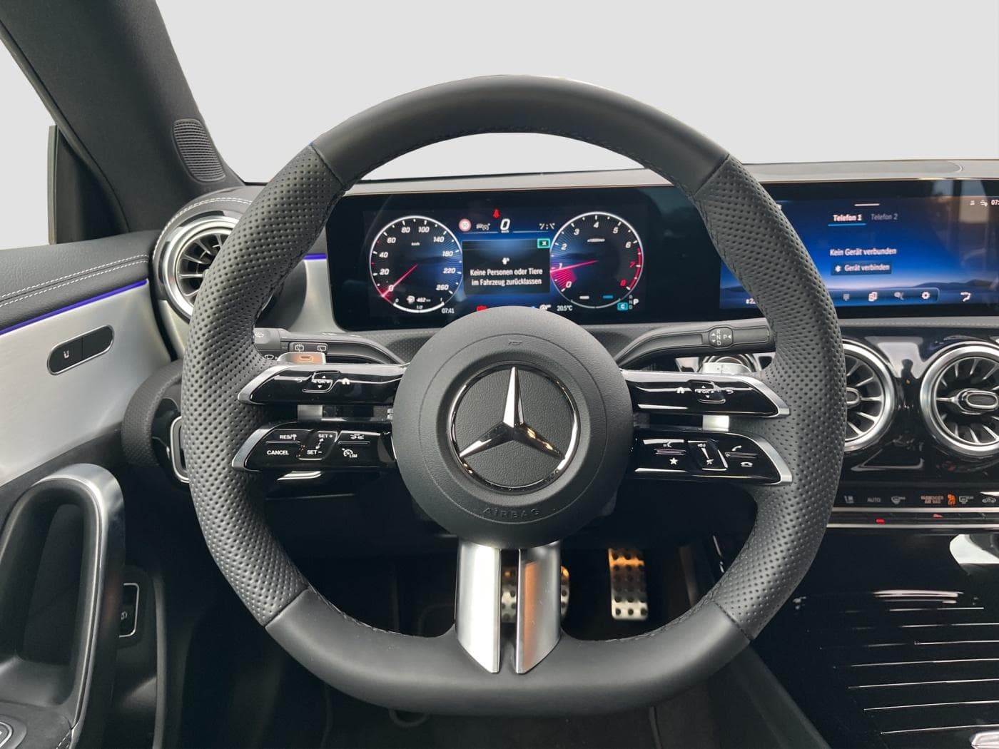 Mercedes-Benz CLA 200 SB Bild 10