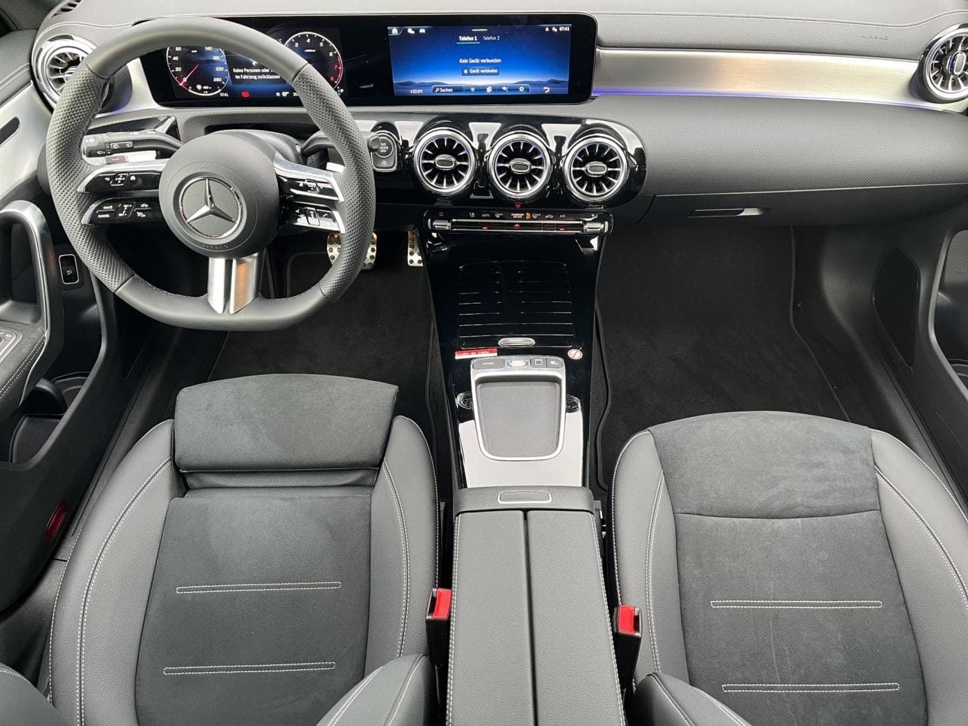 Mercedes-Benz CLA 200 SB Bild 12