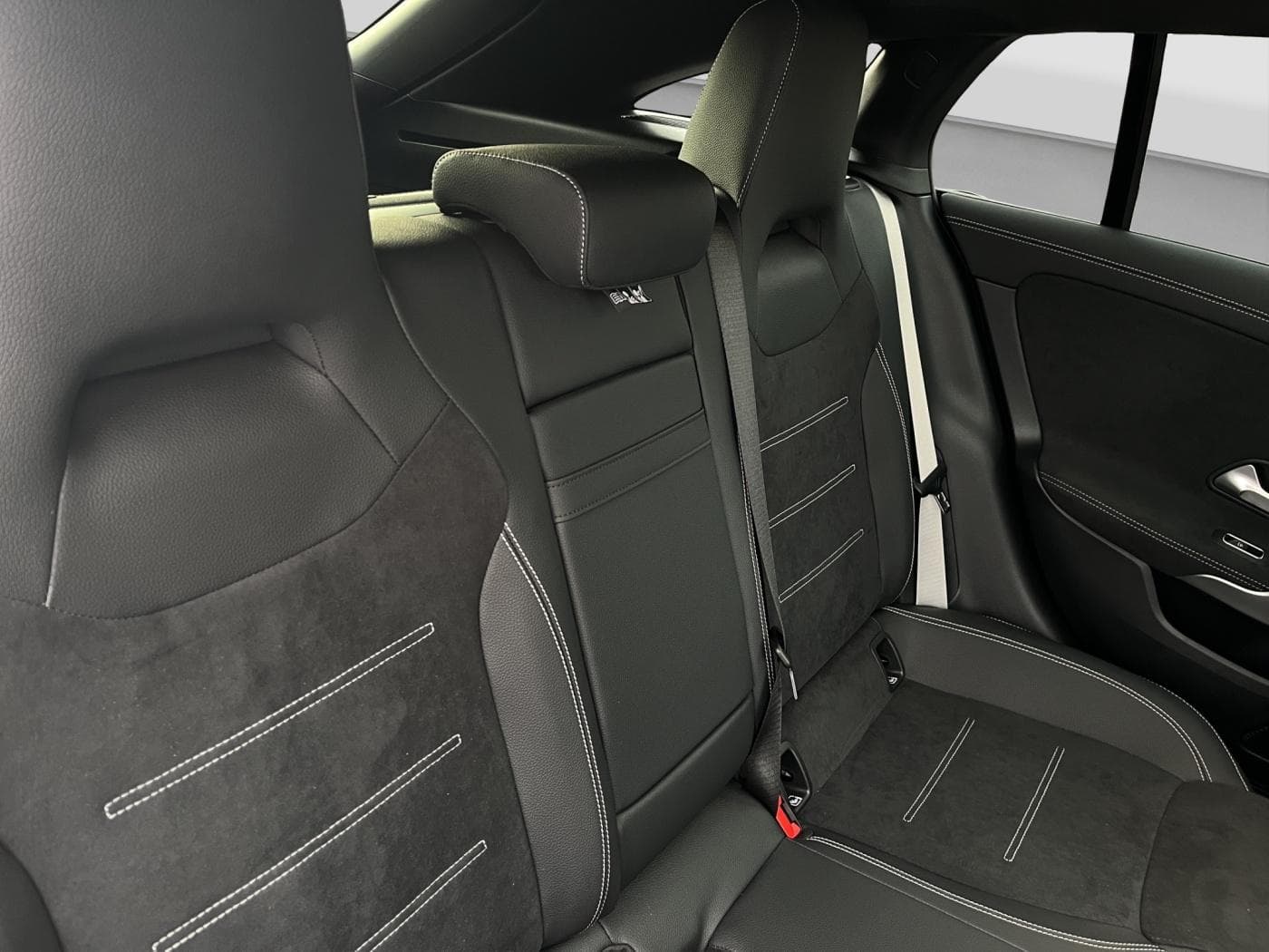 Mercedes-Benz CLA 200 SB Bild 14