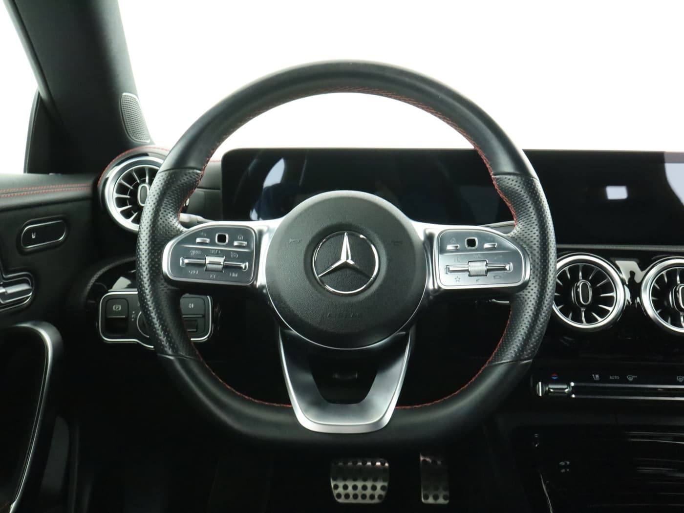 Mercedes-Benz CLA 35 AMG 4M SB Bild 11