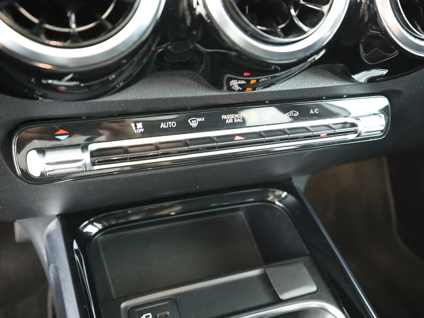 Mercedes-Benz GLB 220 d Bild 14
