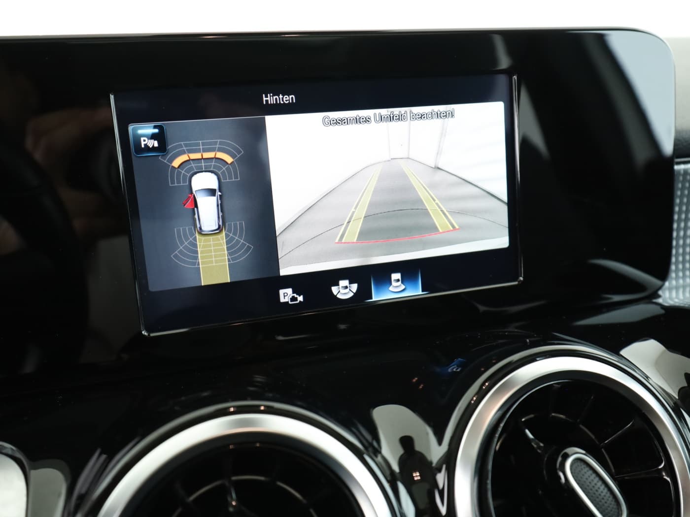 Mercedes-Benz GLB 220 d Bild 25