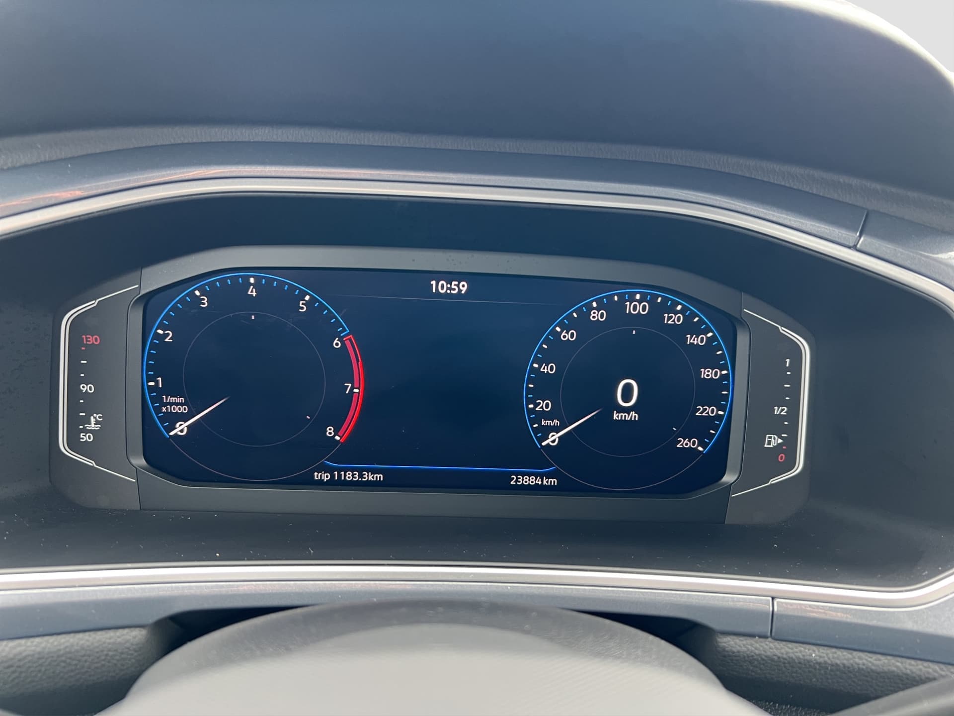 Volkswagen T-Roc Style 1.5 TSI 150 PS DSG AHK NAVI ACC LED Bild 11