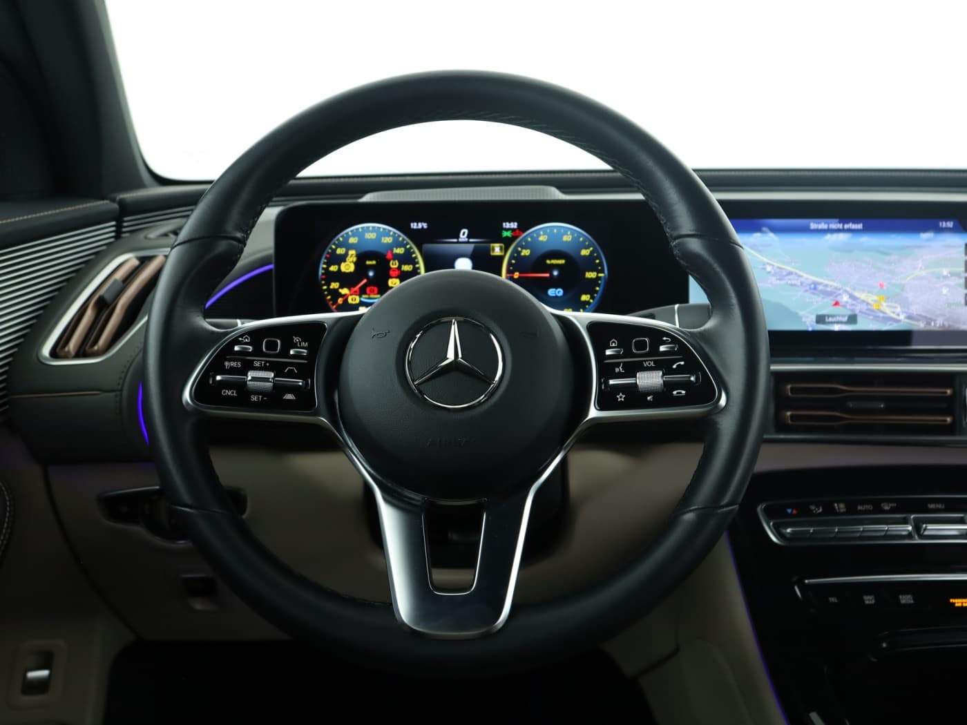 Mercedes-Benz EQC 400 4M Bild 11