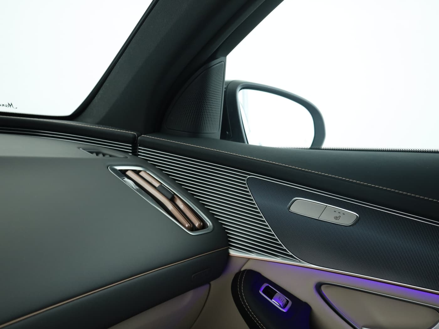 Mercedes-Benz EQC 400 4M Bild 16