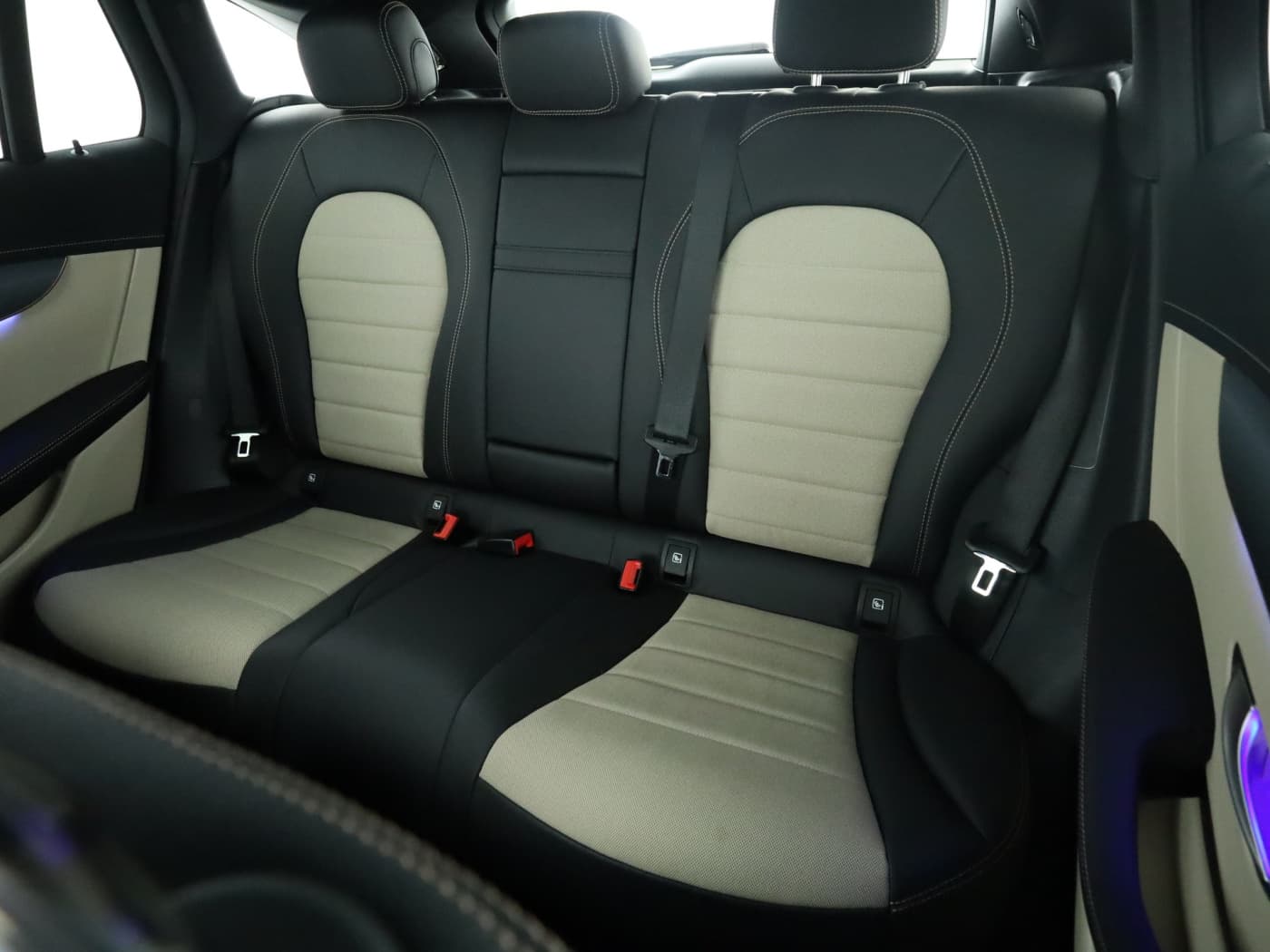 Mercedes-Benz EQC 400 4M Bild 18