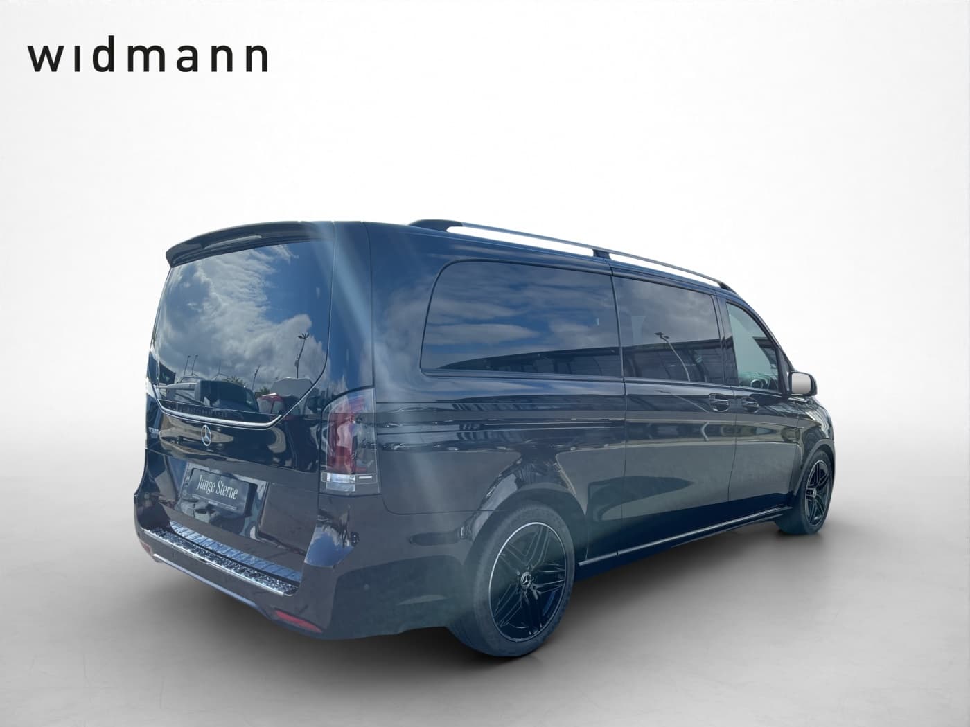 Mercedes-Benz V 300 d EXCLUSIVE AMG XL Bild 3