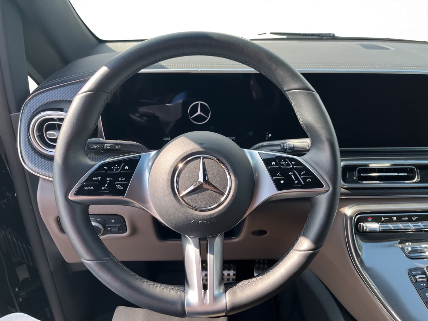 Mercedes-Benz V 300 d EXCLUSIVE AMG XL Bild 9