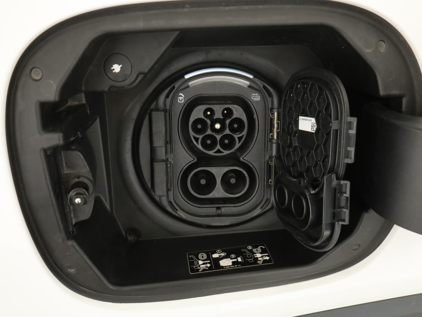 Mercedes-Benz EQA 250 Bild 25