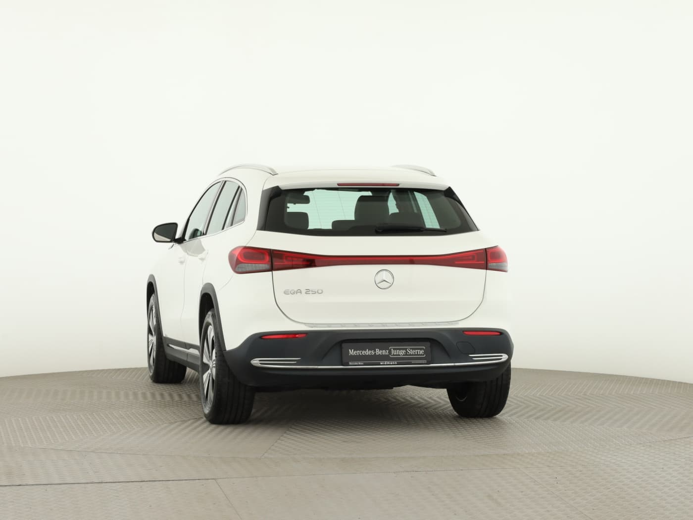 Mercedes-Benz EQA 250 Bild 4