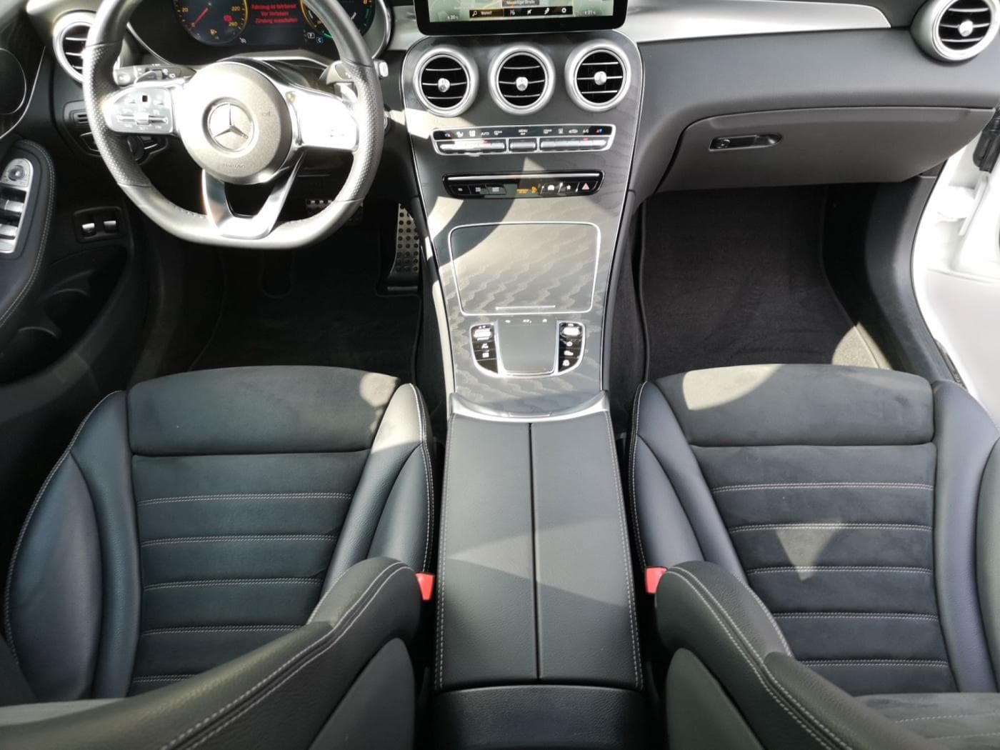 Mercedes-Benz GLC 300 e 4M Bild 11
