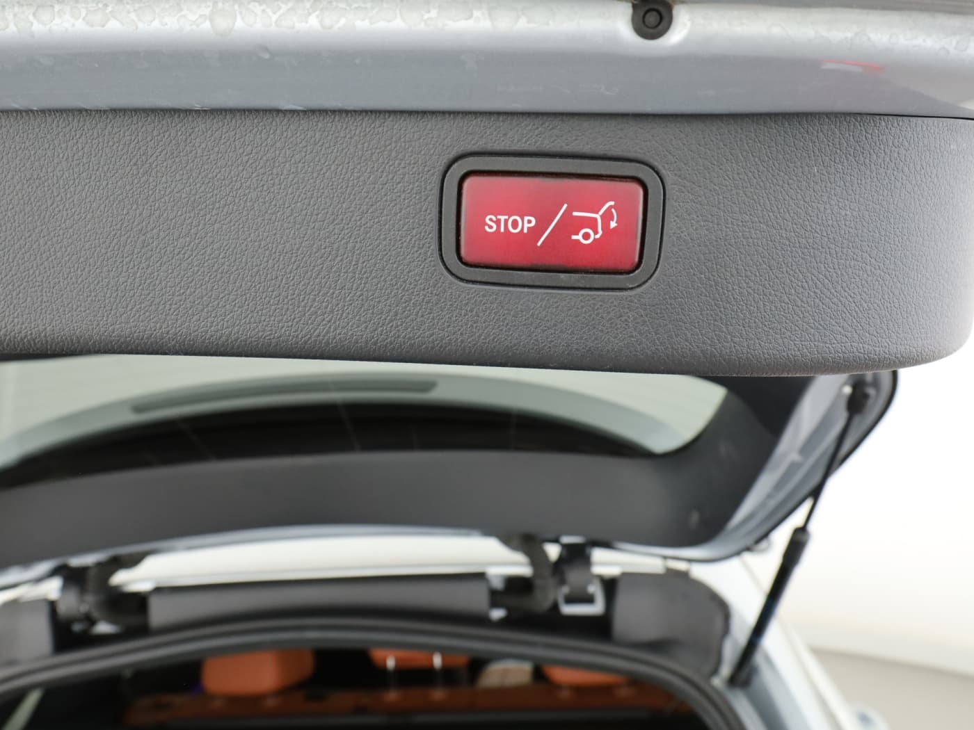 Mercedes-Benz C 300 e T Bild 24