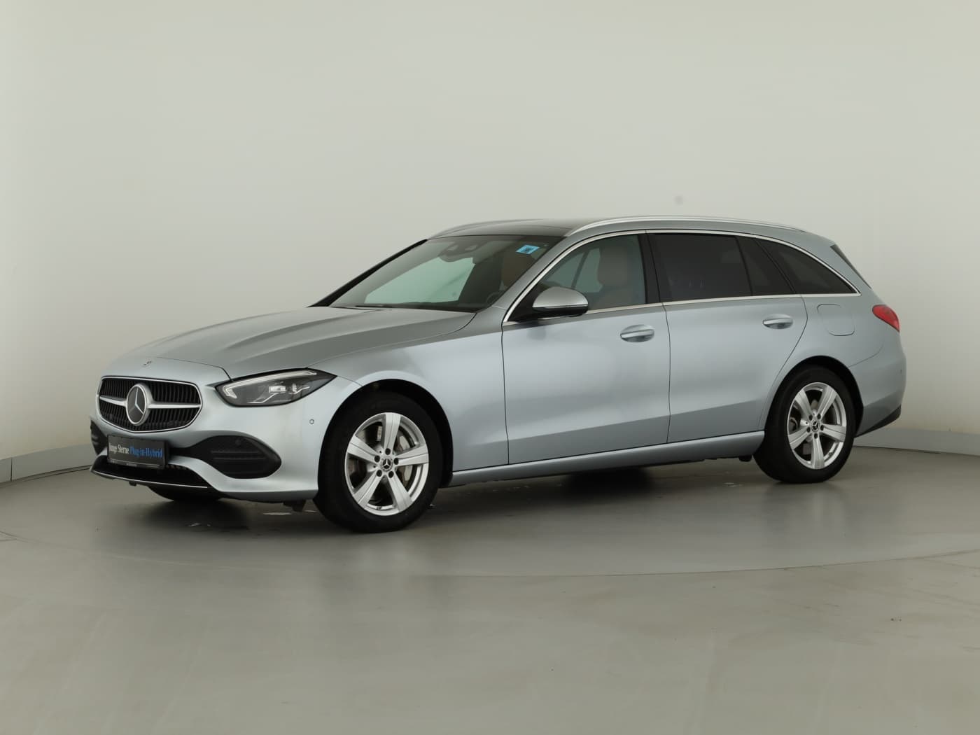 Mercedes-Benz C 300 e T Bild 5