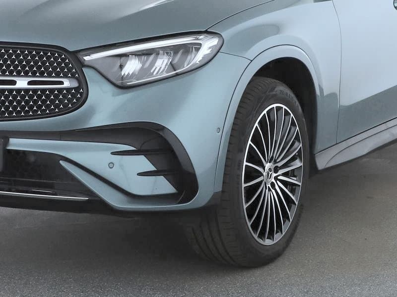 Mercedes-Benz GLC 300 e 4M Coup Bild 2