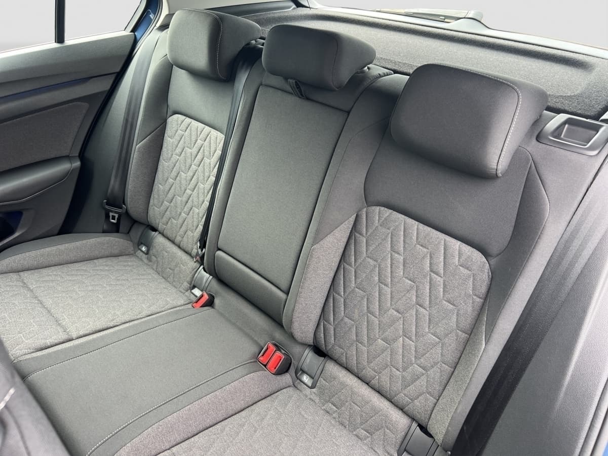 Volkswagen Golf Life 1,5 TSI 115 PS ACC Bild 16