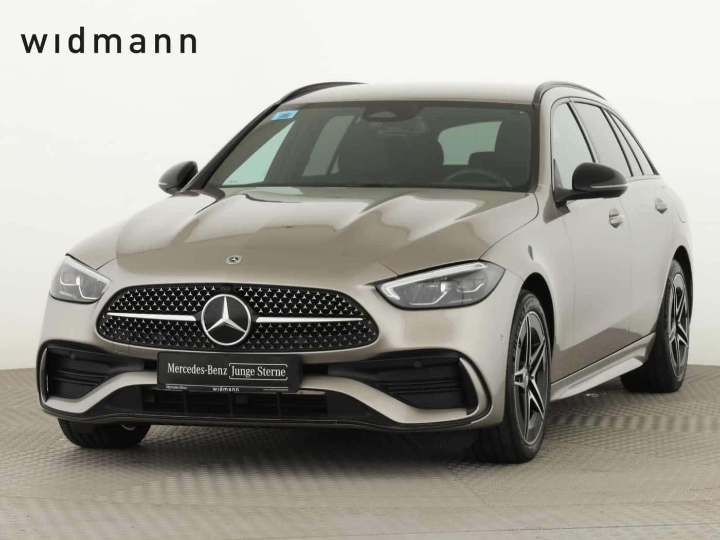 Mercedes-Benz C 300 e T Bild 1