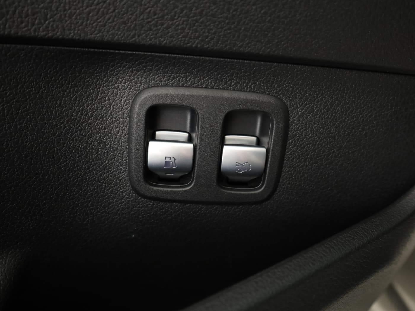 Mercedes-Benz C 300 e T Bild 25