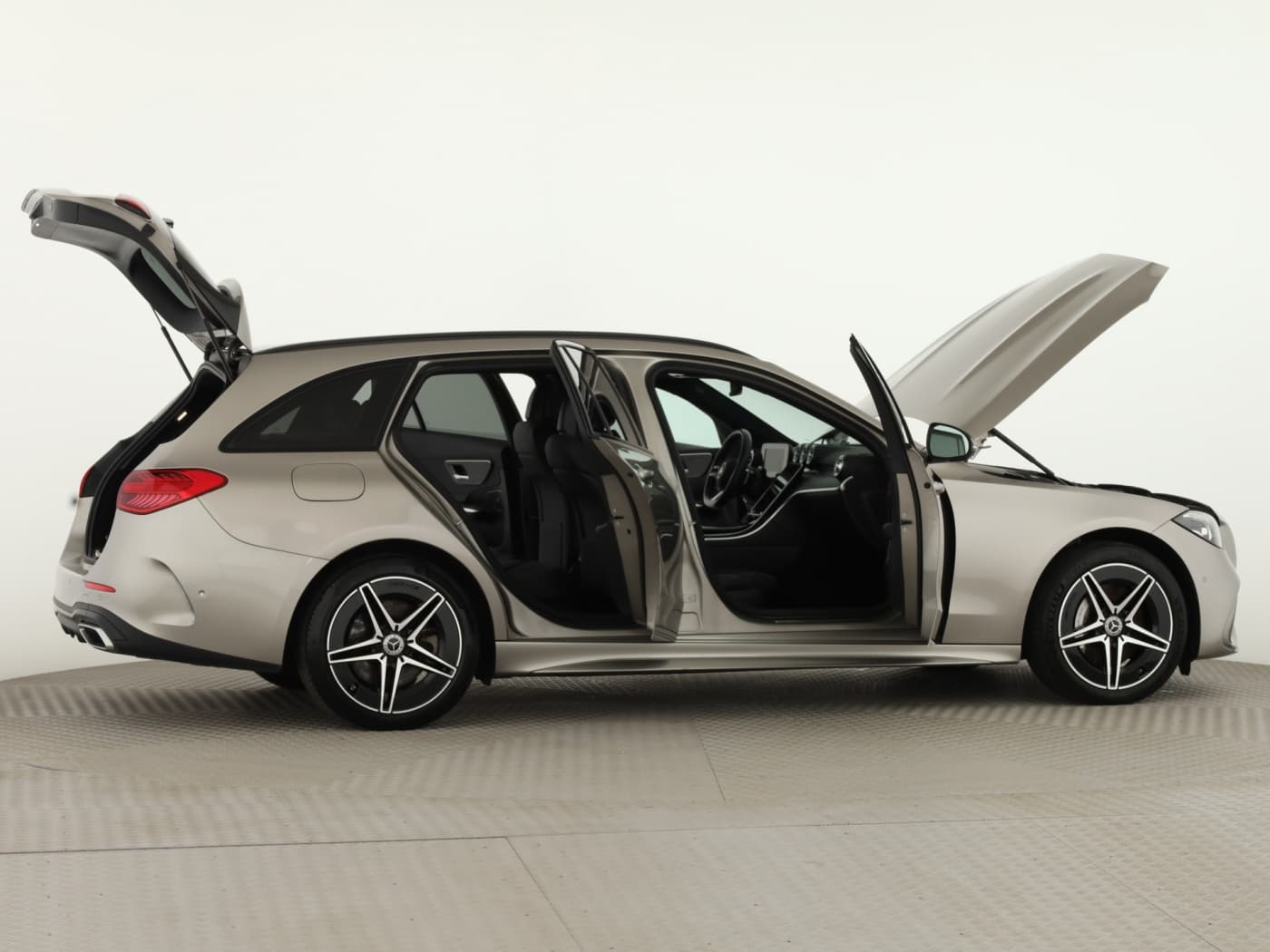 Mercedes-Benz C 300 e T Bild 8