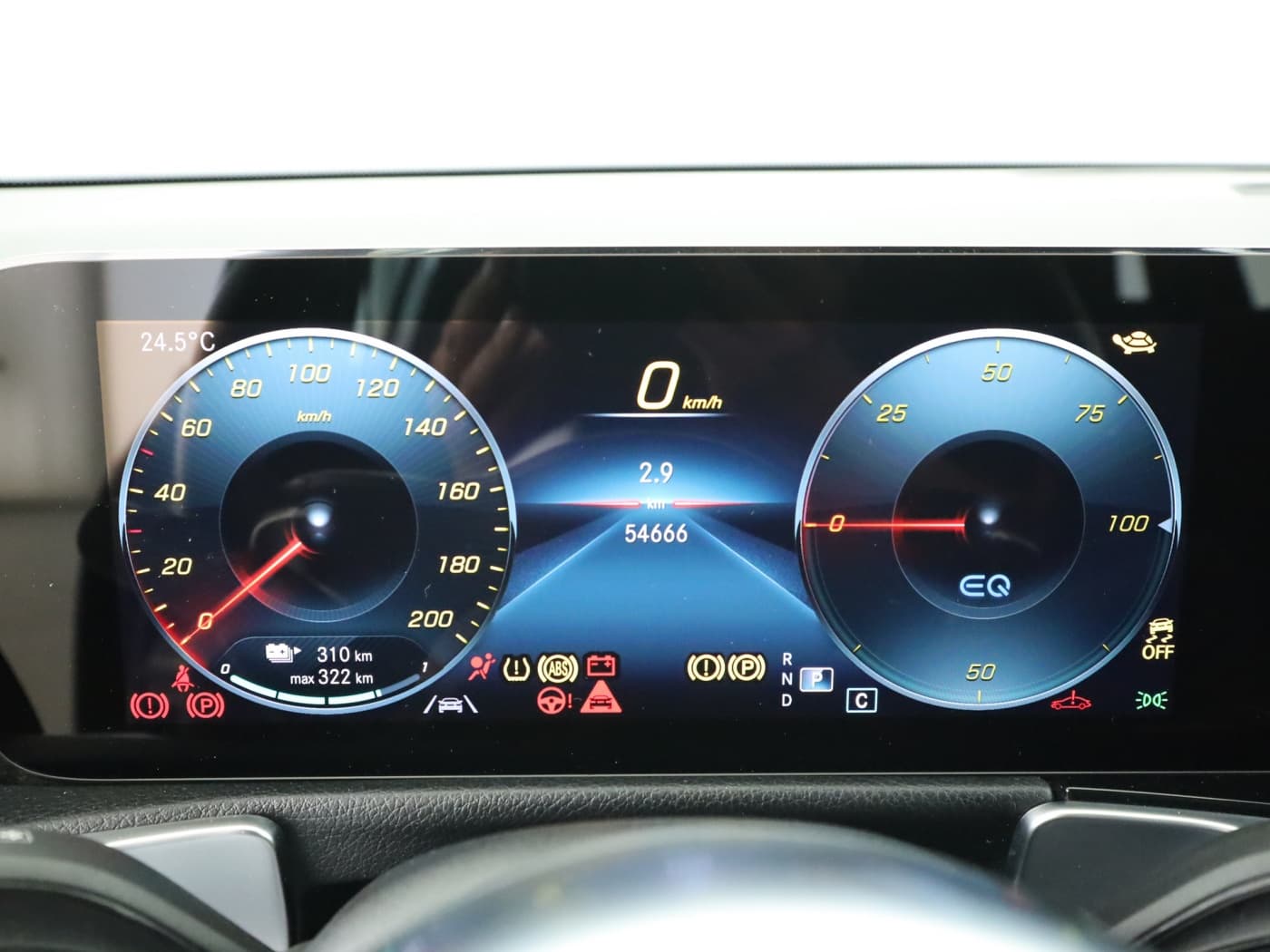 Mercedes-Benz EQB 300 4M Bild 12