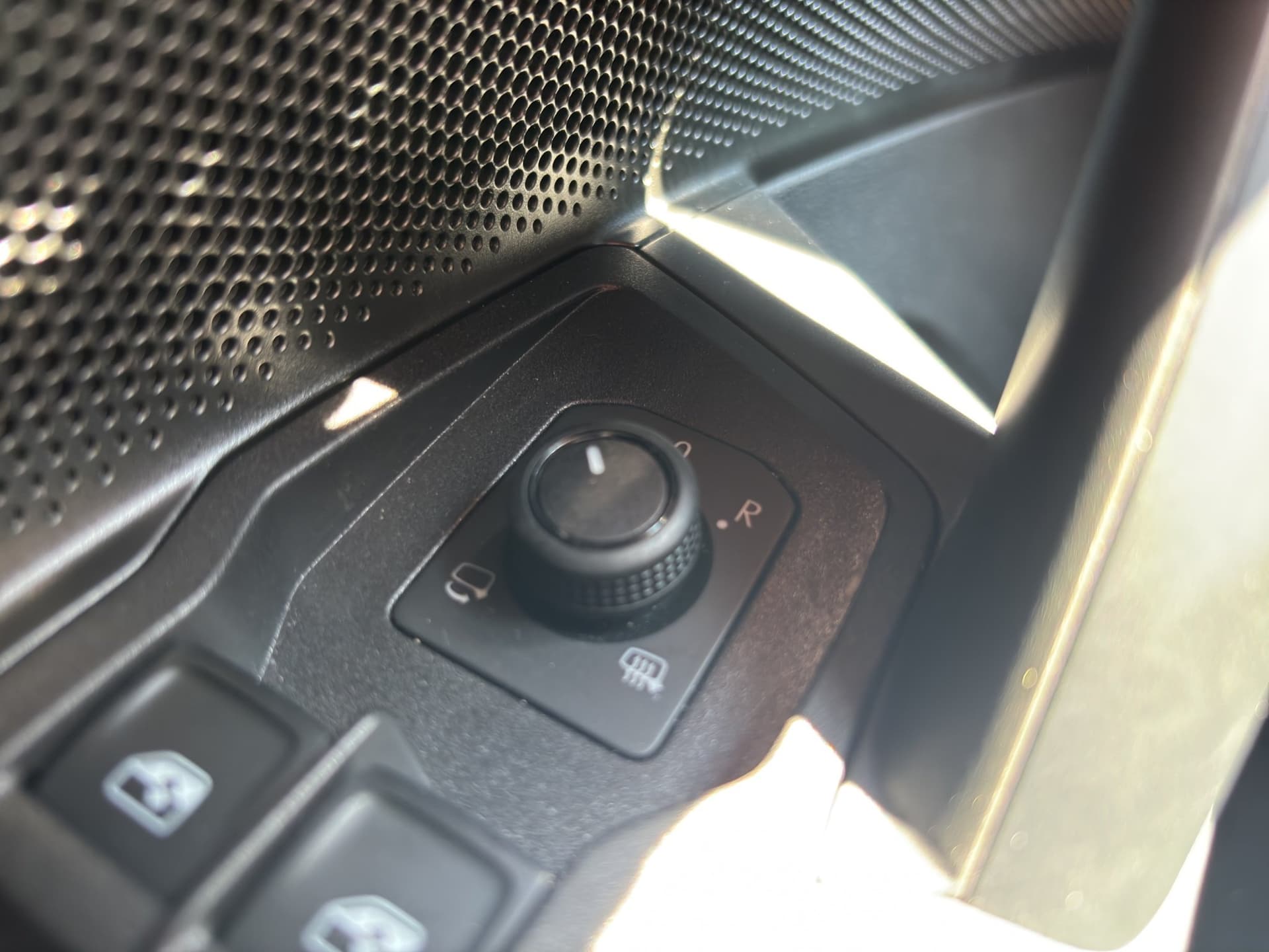 Volkswagen Tayron Life 1.5 eTSI 150 PS DSG AHK NAVI ACC Kamera Bild 19