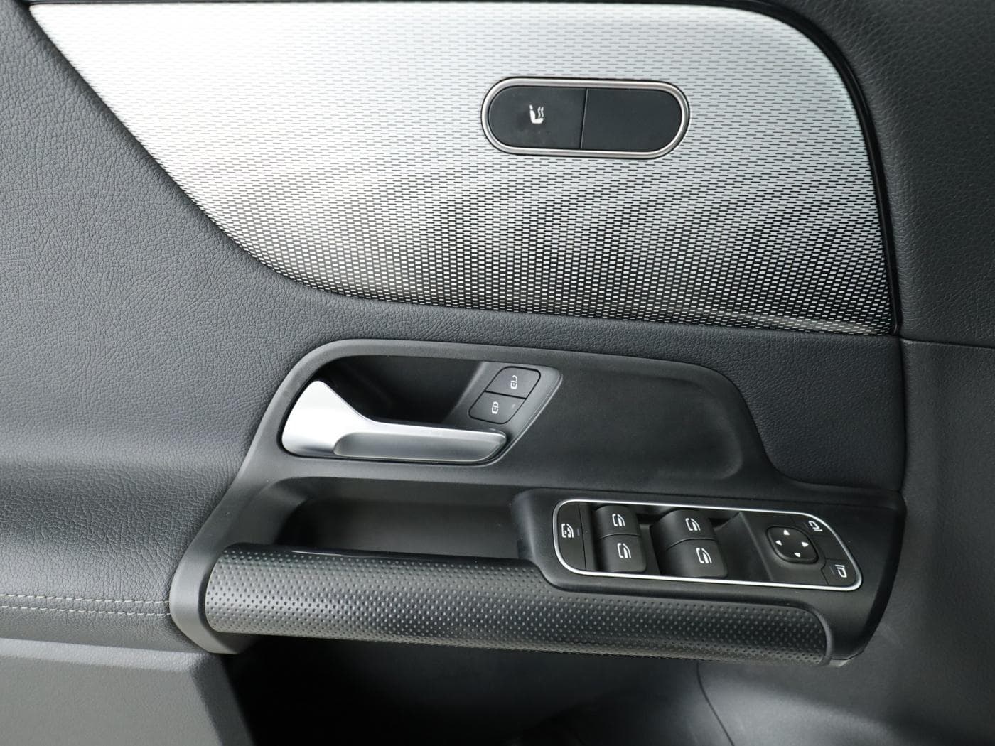 Mercedes-Benz B 180 d Bild 20